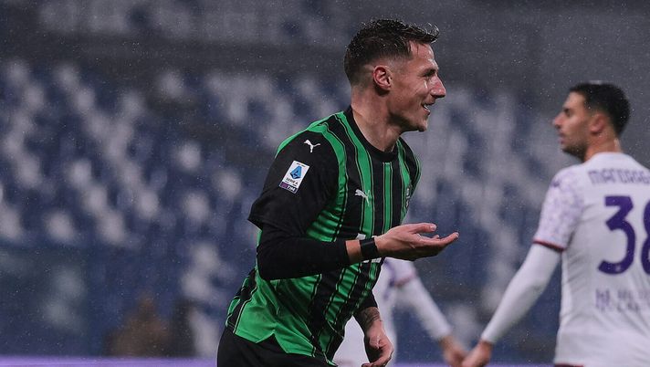 E Pinamonti è arrivato a Genova per le visite: tutto come da programma - immagine 1