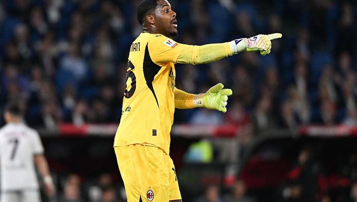 ROME, ITALY - MAY 14: Mike Maignan goalkeeper of AC Milan in action during the Coppa Italia Final match between AC Milan and Bologna at Stadio Olimpico on May 14, 2025 in Rome, Italy. (Photo by Silvia Lore/AC Milan via Getty Images) maignan-chelsea-nuova-offerta-svolta-definitiva-in-arrivo-sostituti-svilar-milinkovic-savic-fabrizio-romano-calciomercato-milan-news-ultima-ora