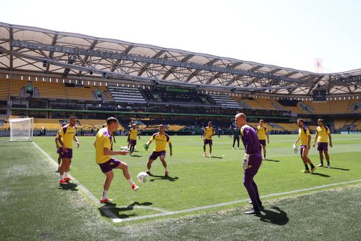 Vista interna dello stadio dell'Aek Atene (Photo by Michael Steele/Getty Images) Paura per l’allenatore di Israele: aggressione prima di una partita di Conference League- immagine 2