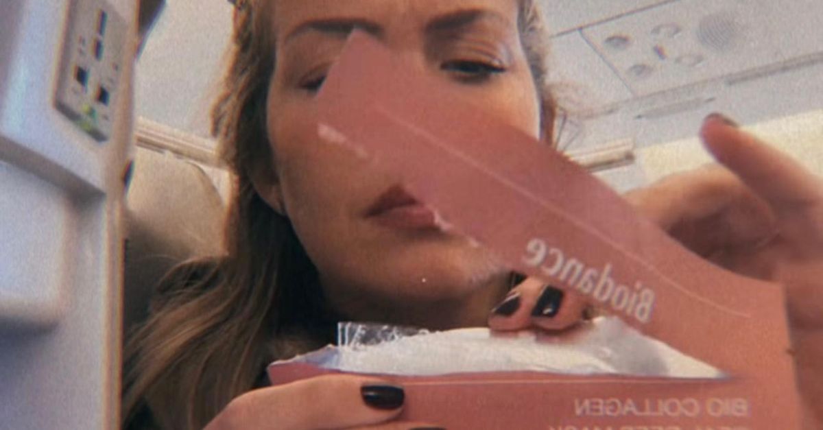 VIDEO / La moglie di Vieri si strucca in aereo: “Adesso sì che sono una vera influencer”