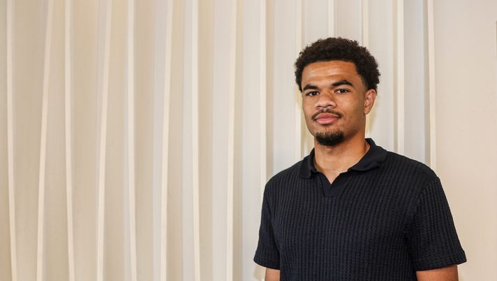 zachary-athekame-annuncio-ufficiale-milan-nuovo-giocatore-rossonero-comunicato