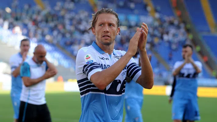Lucas Leiva, mediano della Lazio.