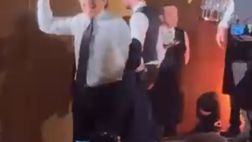 Cairo balla scatenato alla festa per i suoi 68 anni (VIDEO)