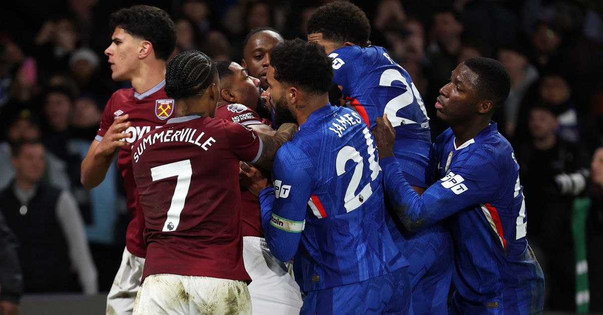 Premier, scintille Traoré-Cucurella e scatta la maxi rissa fra Chelsea e West Ham