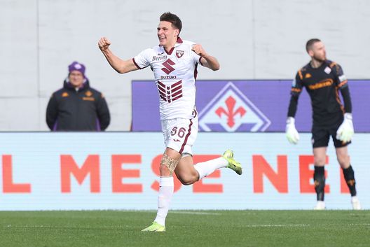 FLORENCE, ITALY - JANUARY 19: Gvidas Gineitis of Torino Fc celebrates after scoring a goal during the Serie A match between Fiorentina and Torino at Stadio Artemio Franchi on January 19, 2025 in Florence, Italy. (Photo by Gabriele Maltinti/Getty Images) gineitis
