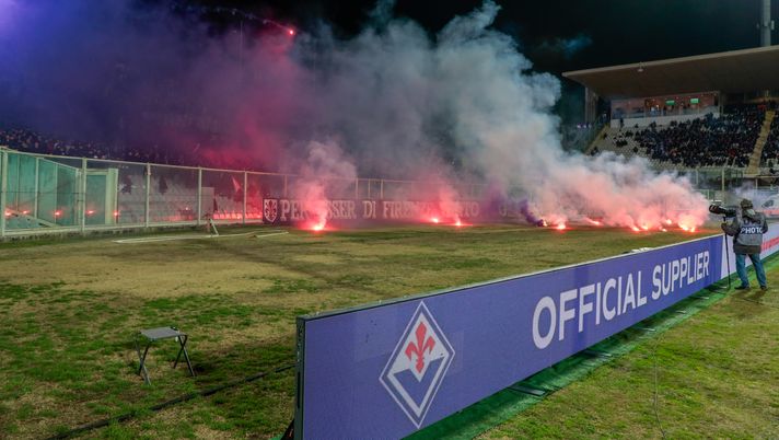 La vittoria non basta. Nazione: “La Curva Fiesole fischia la Fiorentina” - immagine 1