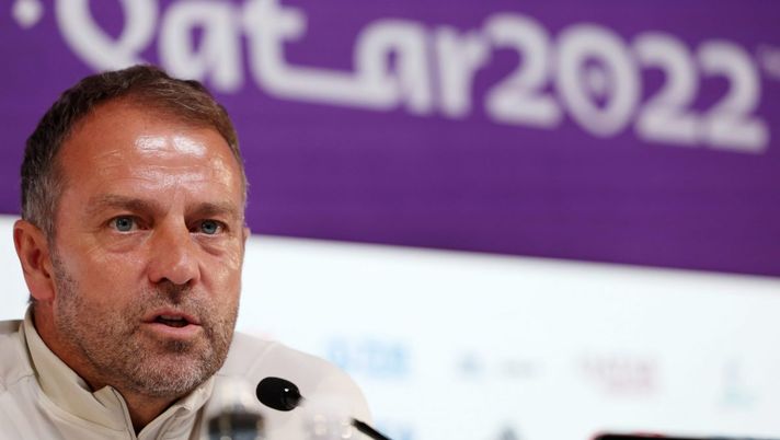 Barcellona, inizia l’era Flick. Il tecnico sbarca in Spagna: firmerà per due stagioni - immagine 1