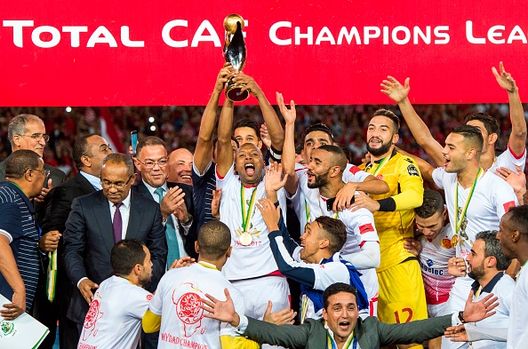 Al-Ahly vince la CAF Champions League del 2017 (Photo credit should read FADEL SENNA/AFP via Getty Images) Mondiale per Club, Al-Ahly: alla scoperta dei Diavoli Rossi d’Egitto- immagine 2