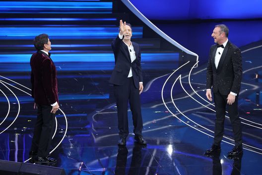 Getty Images Benigni europeista vola alto, fa il pieno di ascolti e divide la politica- immagine 2