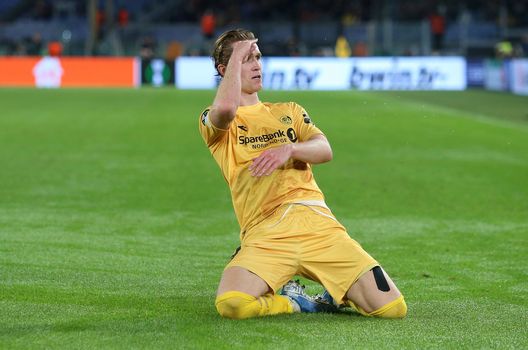 ROME, ITALY - NOVEMBER 04: Ola Solbakken of FK Bodo/Glimt celebrates after scoring their team's first goal during the UEFA Europa Conference League group C match between AS Roma and FK Bodo/Glimt at Stadio Olimpico on November 04, 2021 in Rome, Italy. (Photo by Paolo Bruno/Getty Images)