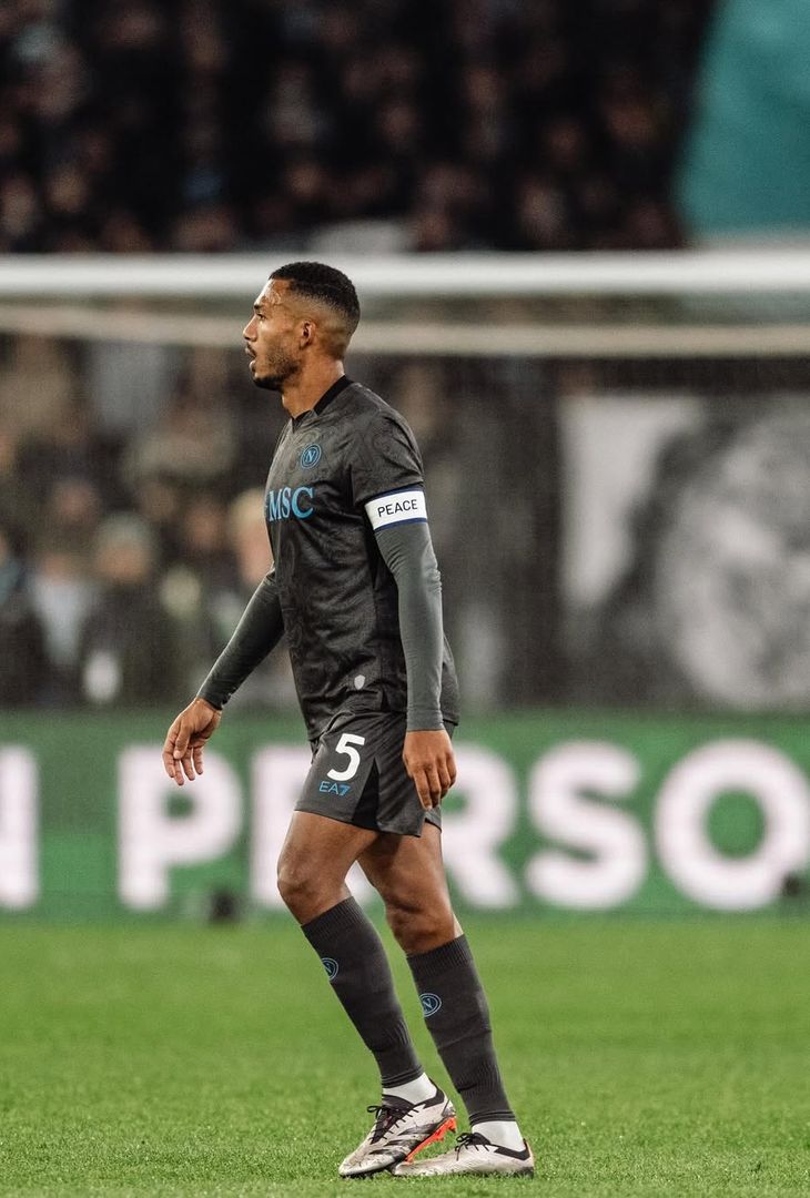 GALLERY Juan Jesus, ogni scatto è una storia: tra calcio e famiglia - immagine 4