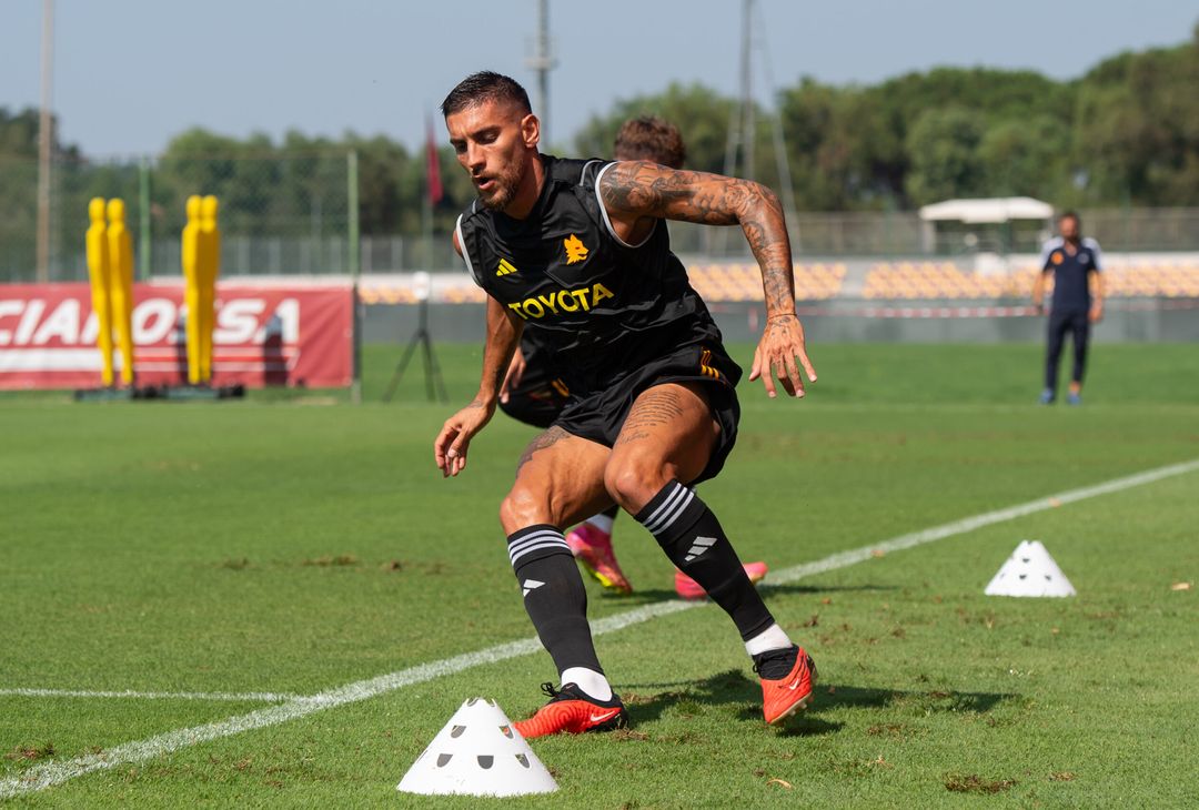 La Roma torna ad allenarsi in vista della sfida contro il Verona – FOTO GALLERY - immagine 24