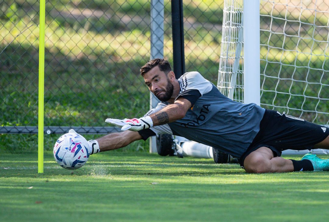 Roma, l’allenamento a tre giorni dall’esordio con la Salernitana – FOTO GALLERY - immagine 10