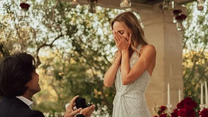 L’agente Pastorello si sposa. La proposta di matrimonio alla compagna L’agente Pastorello si sposa. La proposta di matrimonio alla compagna - immagine 1