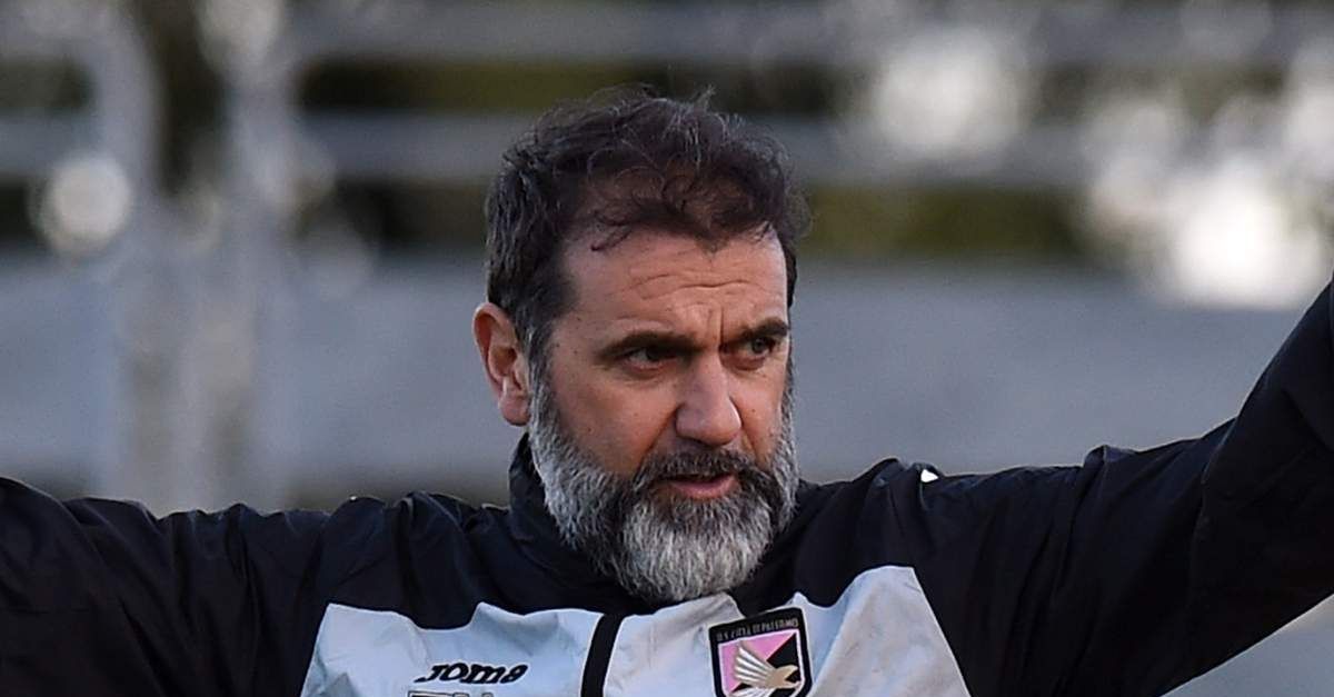 viviani nel mio milan c8217erano tantissimi giocatori stranieri ma la spina dorsale era formata da italiani da Pianetamilan.it viviani nel mio milan c8217erano tantissimi giocatori stranieri ma la spina dorsale era formata da italiani