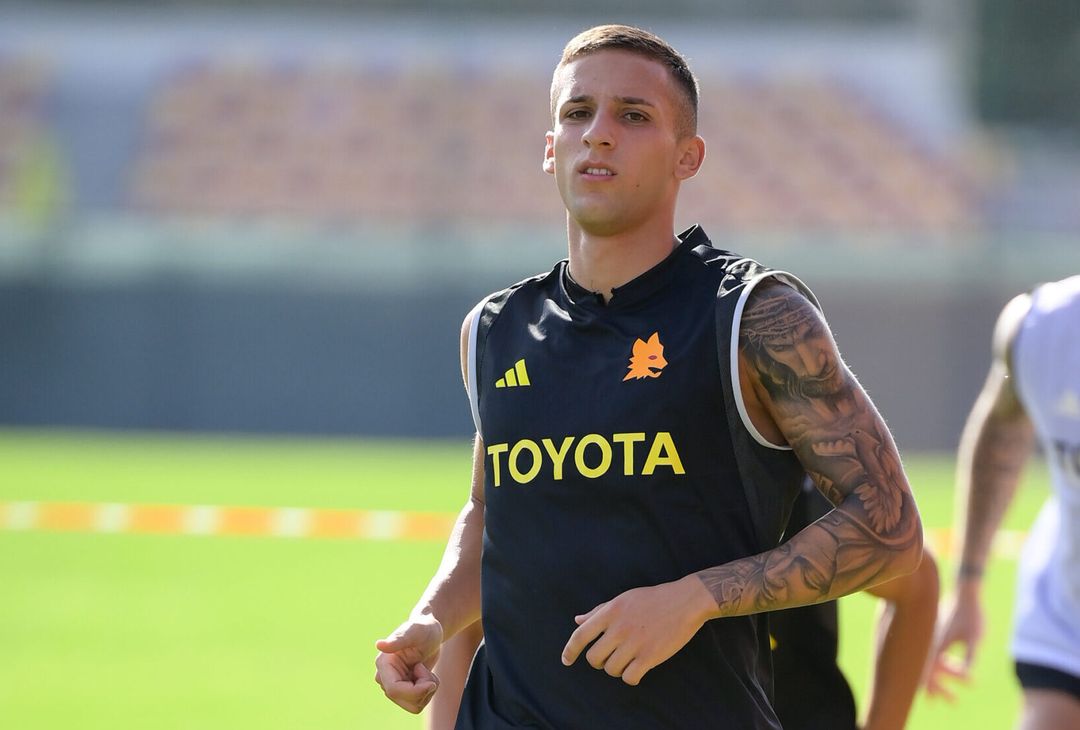 La Roma prosegue la preparazione a Trigoria: Matic e Dybala a parte – FOTO GALLERY - immagine 67