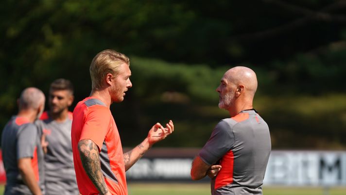 Simon Kjaer Stefano Pioli Milan