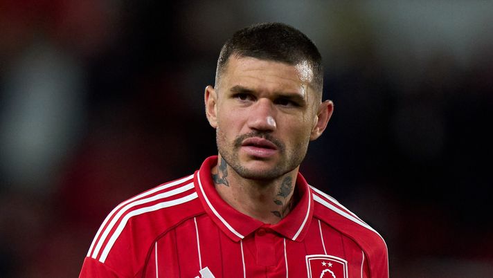 NOTTINGHAM, ENGLAND - AUGUST 09: Morato of Nottingham Forest looks on during the pre-season friendly match between Nottingham Forest v Al Qadsiah at City Ground on August 09, 2025 in Nottingham, England. (Photo by Angel Martinez/Getty Images) Cor Sport – Idea Morato in difesa, ma costa tanto - immagine 1