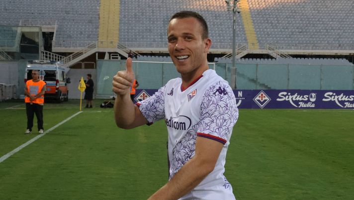 Con Arthur non serve Amrabat. Nzola? Mancava dai tempi di Vlahovic - immagine 1