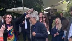 VIDEO / Moratti compie 80 anni, festa di compleanno sulle note di “Oh mia bela Madunina”