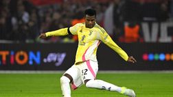 Infortunio Cabal, difensore operato a Lione: il comunicato della Juventus