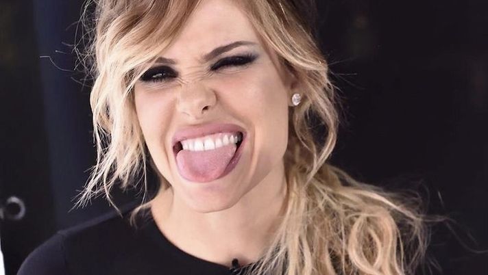 L’amico di Totti: “Documentario Ilary? Non parlo perché le devo pagare 80.000 euro di danni” - immagine 1