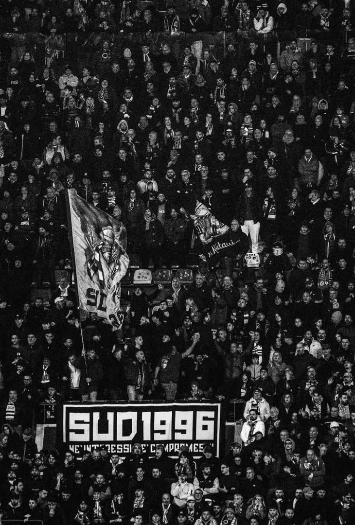 Il Napoli ha pubblicato sui suoi profili social una serie di scatti che ritraggono gli azzurri in alcuni momenti salienti del big match contro l'Inter.