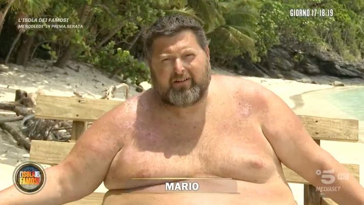 Isola, le difficoltà di Adinolfi: “Ho forte sensazione di appesantimento perché…” - immagine 1