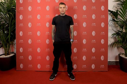 Guai per gli affari di Fedez: saltate due collaborazioni importanti nel mondo del calcio Guai per gli affari di Fedez: saltate due collaborazioni importanti nel mondo del calcio - immagine 1