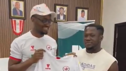 Nigeria, dopo il caos nel Derby orientale un giornalista ritrova la sua macchina fotografica