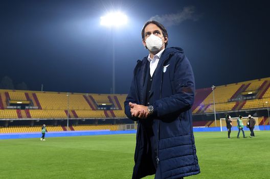 BENEVENTO, ITALIA - 15 DICEMBRE: Simone Inzaghi l'allenatore della SS Lazio prima della partita di Serie A tra Benevento Calcio e SS Lazio. (Foto di Francesco Pecoraro/Getty Images) Lazio Juventus