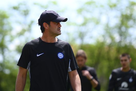 MILANO, ITALIA - 18 MAGGIO: l'allenatore Cristian Chivu (getty images) chivu inter