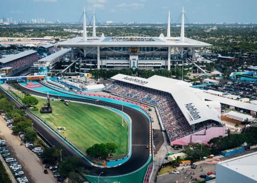 Una vista aerea dello stadio con il tracciato di F1 ben visibile. (Foto di Peter McMahon/F1) Messi torna all’Hard Rock Stadium: ecco la storia dell’impianto- immagine 3