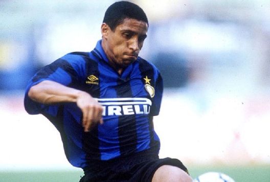 Inter, Roberto Carlos compie 52 anni: gli auguri del club all’ex nerazzurro- immagine 2