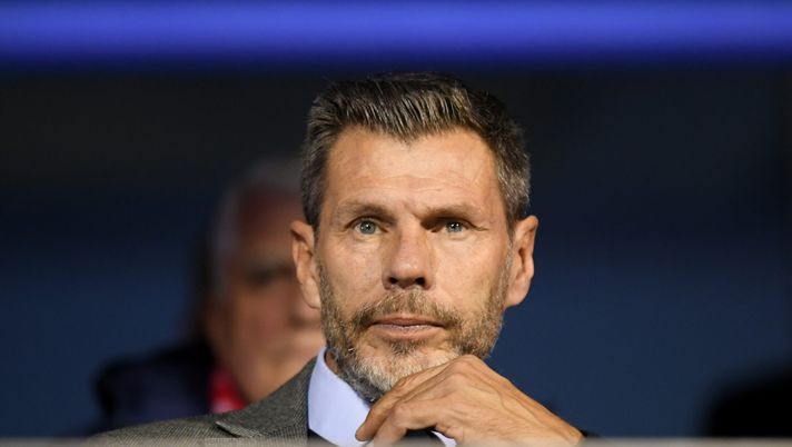 ZAGREB, CROATIA - OCTOBER 25: Former footballer Zvonimir Boban looks on prior to kick off of the UEFA Champions League group E match between Dinamo Zagreb and AC Milan at Stadion Maksimir on October 25, 2022 in Zagreb, Croatia. (Photo by Jurij Kodrun/Getty Images) Ex Milan, è ufficiale: Boban diventa presidente della Dinamo Zagabria - immagine 1