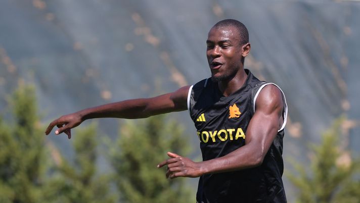 Ndicka è diventato papà, è nato Adam: gli auguri della Roma - immagine 1