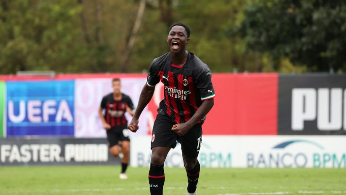 Milan, la tripletta di Chaka non passa inosservata a Leao: ecco il suo post (getty images)