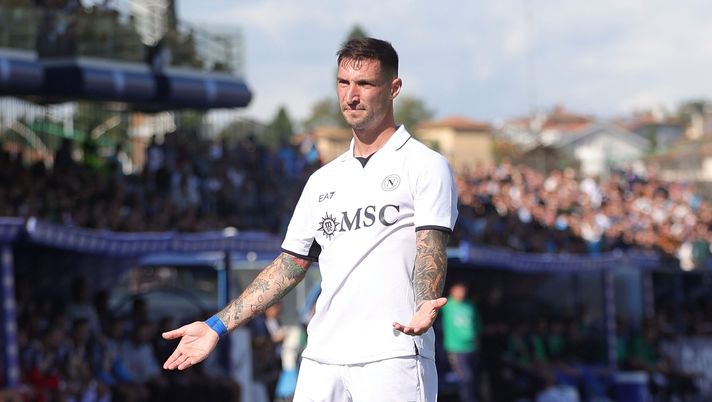 EMPOLI, ITALY - OCTOBER 20: Matteo Politano of SSC Napoli reacts during the Serie A match between Empoli and Napoli at Stadio Carlo Castellani on October 20, 2024 in Empoli, Italy. (Photo by Gabriele Maltinti/Getty Images) Gautieri: “Politano è un giocatore molto versatile. Sulla gara con la Roma…” - immagine 1