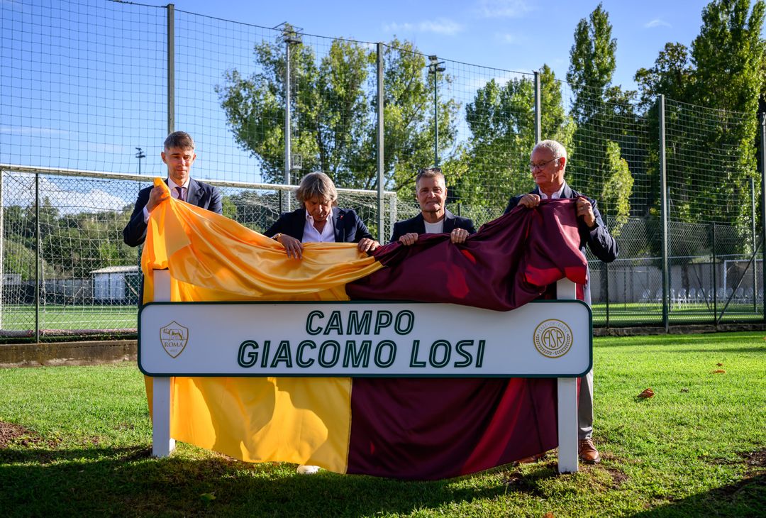 Trigoria, la Roma intitola un campo alla memoria di Losi – FOTO GALLERY- immagine 1