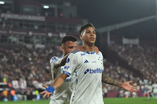 Kaio Jorge festeggia la sua rete contro il Lanus. (Photo by Marcelo Endelli/Getty Images) Kaio Jorge, la sua rinascita al Cruzeiro e il suo tatuaggio in onore di Cristiano Ronaldo- immagine 2
