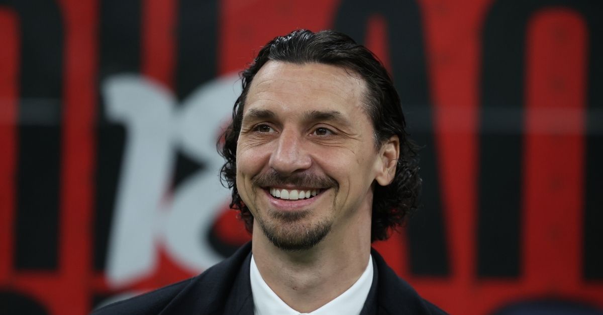 Milan, su FC26 sarà possibile giocare con una squadra di 11 Ibrahimovic Milan, su FC26 sarà possibile giocare con una squadra di 11 Ibrahimovic
