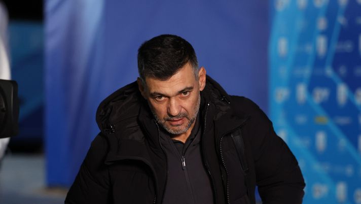 RIYADH, SAUDI ARABIA - JANUARY 03: Head coach AC Milan Sergio Conceicao arrives before the Italian Super Cup Semi-Final match between AC Milan and Juventus at Al Awwal Park on January 03, 2025 in Riyadh, Saudi Arabia. (Photo by Claudio Villa/AC Milan via Getty Images) conceicao-ryiad-milan-juve-semifinale-supercoppa-italiana