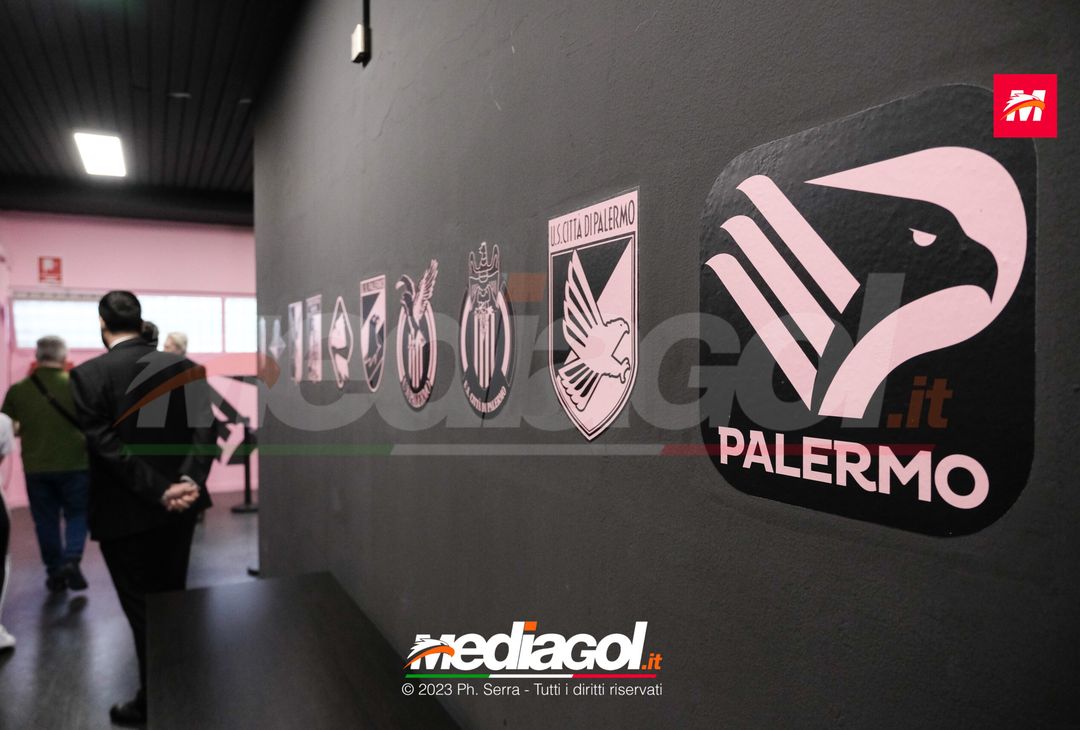 FOTO PALERMO, i tifosi rosanero in tour allo stadio ‘Renzo Barbera’ (GALLERY) - immagine 3