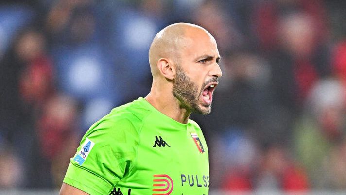GENOA, ITALY - NOVEMBER 7: Nicola Leali of Genoa reacts during the Serie A match between Genoa and Como at Stadio Luigi Ferraris on November 7, 2024 in Genoa, Italy. (Photo by Simone Arveda/Getty Images) Secolo XIX: “Leali, conquistato il posto da titolare. È difficile pensare che Gollini…” - immagine 1