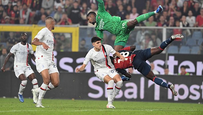 GENOA, ITALY - OCTOBER 07:  Mike Maignan of AC Milan in action during the Serie A TIM match between Genoa CFC and AC Milan at Stadio Luigi Ferraris on October 07, 2023 in Genoa, Italy. (Photo by Claudio Villa/AC Milan via Getty Images)  Maignan