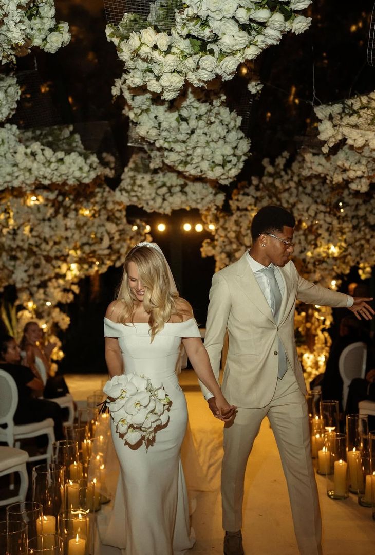 Neres sposa la sua Kira: le bellissime immagini del matrimonio – LA FOTOGALLERY - immagine 2