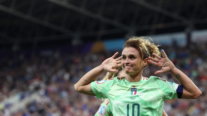 GENEVA, SWITZERLAND - JULY 16: Cristiana Girelli of Italy celebrates scoring the winning goal during the UEFA Women's EURO 2025 Quarter-Final match between Norway and Italy at Stade de Geneve on July 16, 2025 in Geneva, Switzerland. (Photo by Charlotte Wilson/Getty Images) WEURO 2025, Italia in semifinale: Girelli trascina le Azzurre con una doppietta - immagine 1