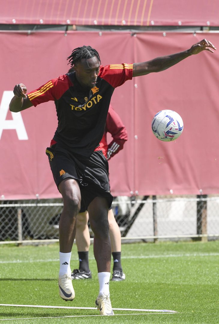 Verso Roma-Juventus: l’allenamento a Trigoria – FOTO GALLERY - immagine 5