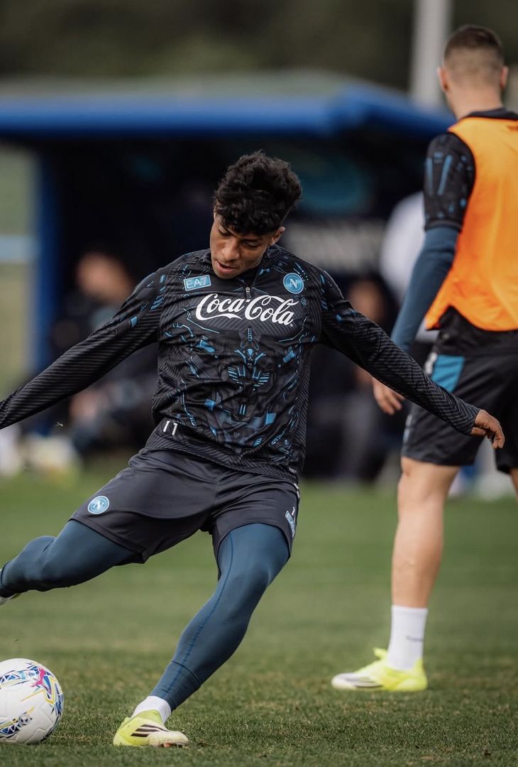 Alisson Santos, arrivato direttamente dallo Sporting Lisbona, ha preso parte oggi al primo allenamento in azzurro pubblicando gli scatti migliori sul proprio profilo Instagram.