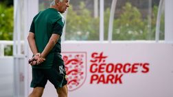 Roma, il primo allenamento al St. George’s Park – FOTO GALLERY